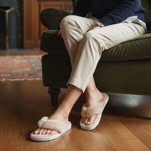 Bernardo Cream Fuzzy Slippers